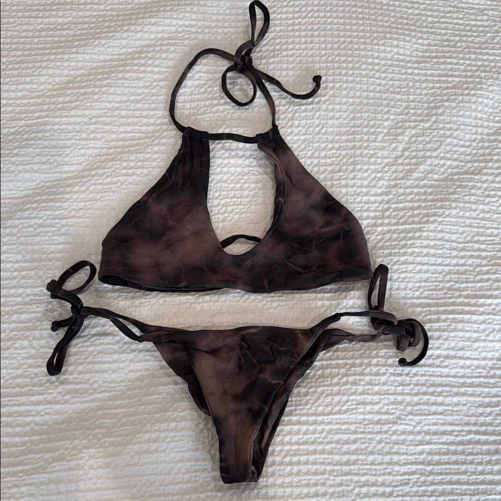 Bettinis Tie-Dye Bikini Set